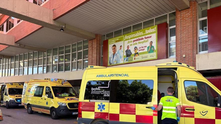El SMS agota las bolsas de trabajo de una docena de especialidades médicas este verano