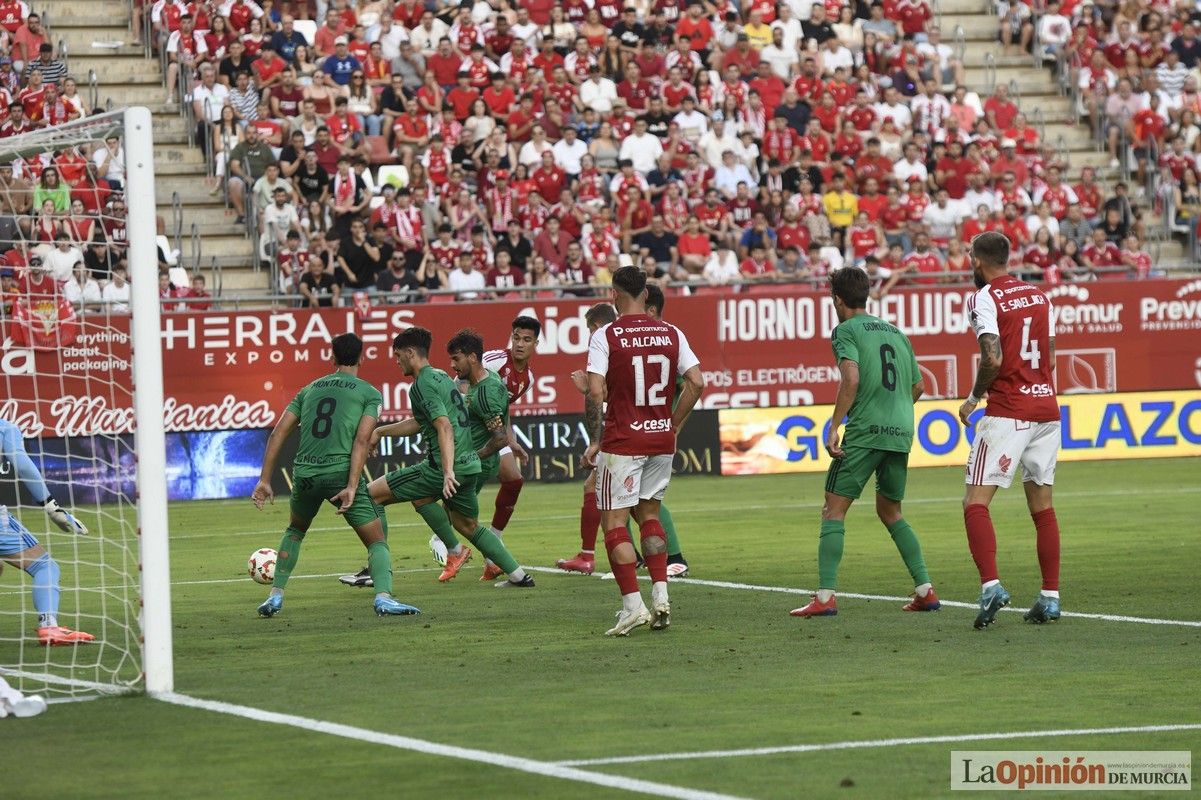 Así fue el encuentro del play off del Real Murcia y el Nástic en la lucha por el ascenso