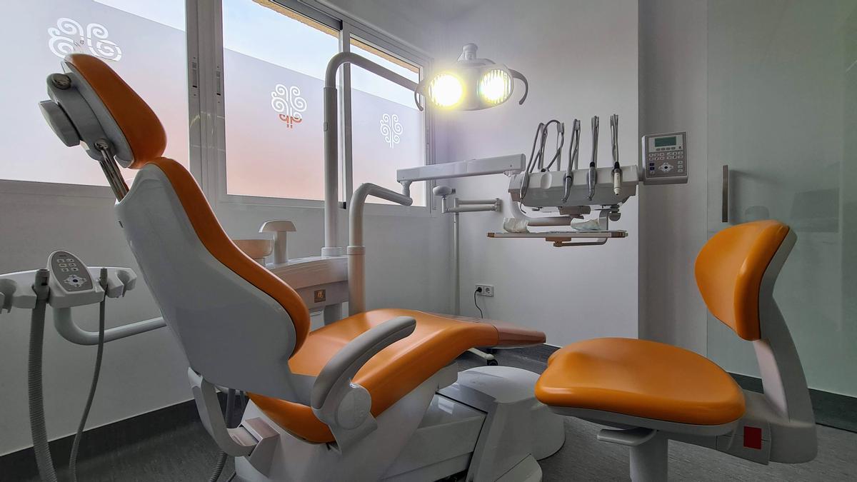 El servicio de Cirugía oral, maxilofacial e implantología de Ribera Hospital de Molina pone a disposición de sus pacientes una amplia cartera de servicios