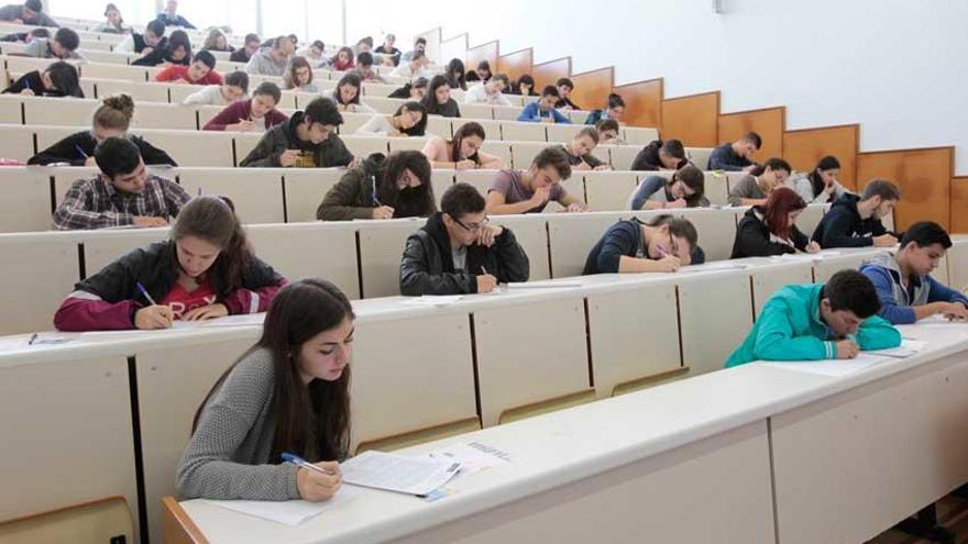 Más de 11.000 alumnos gallegos se matriculan para selectividad