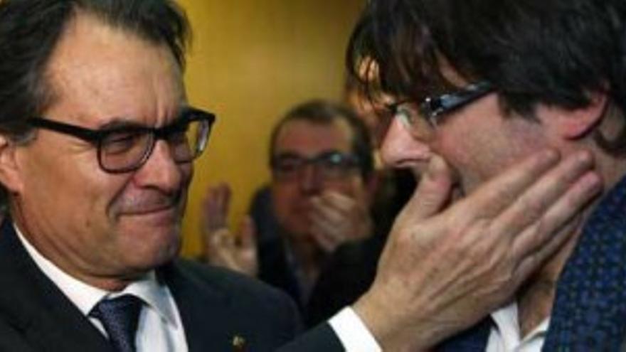 Mas propone a Carles Puigdemont como candidato a presidir la Generalitat