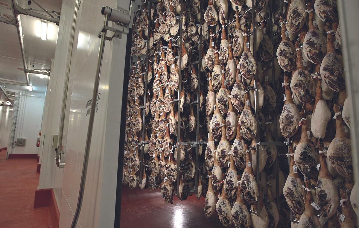 Cada jamón tiene su proceso de curación, que le proporciona unas propiedades únicas para luego ser degustado.