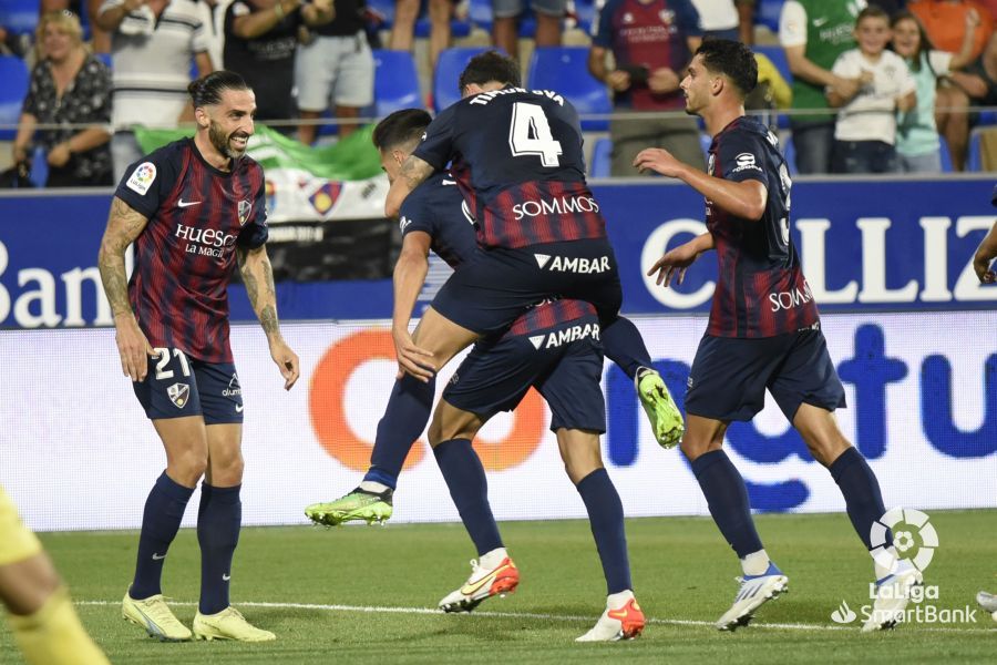 SD Huesca - Málaga CF, en imágenes