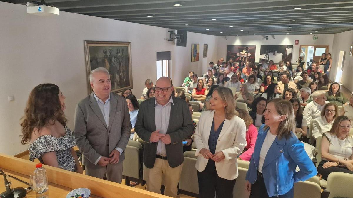 La consejera Conchita Ruiz durante la presentación del estudio de la UCAM.