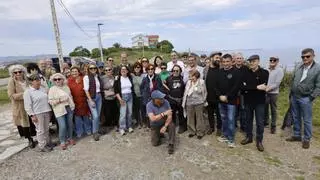 Tributo a la "pionera" Rosario de Acuña junto a su casa en El Cervigón: "Su vida fue modelo de libertad y combate contra la ignorancia y los convencionalismos"