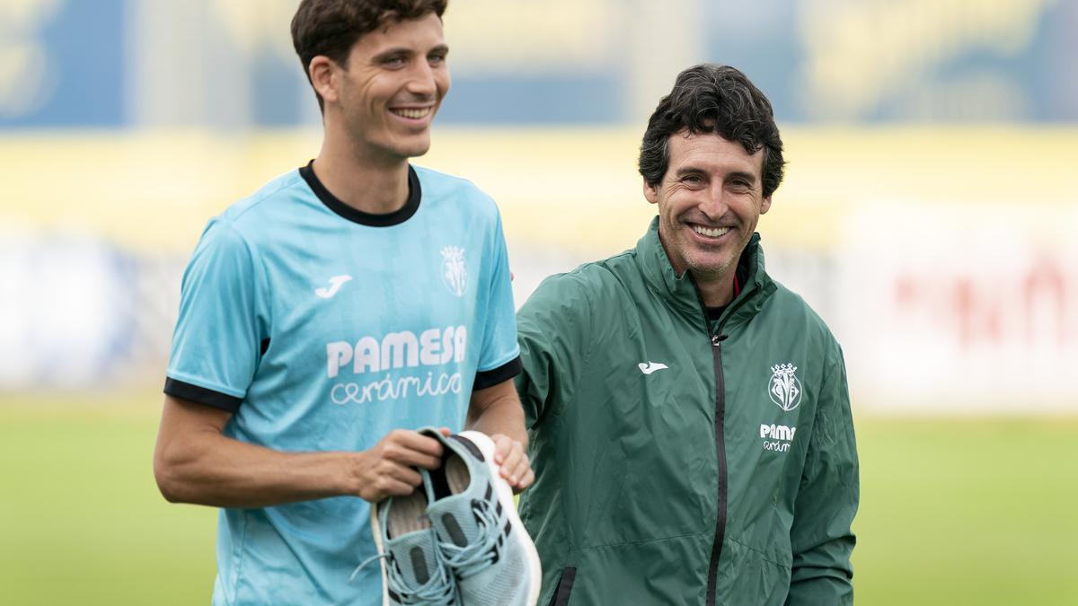Pau Francisco Torres disfrutó ayer de su primer día de entrenamiento en su regreso al trabajo con el Villarreal tras sus merecidas vacaciones estivales.