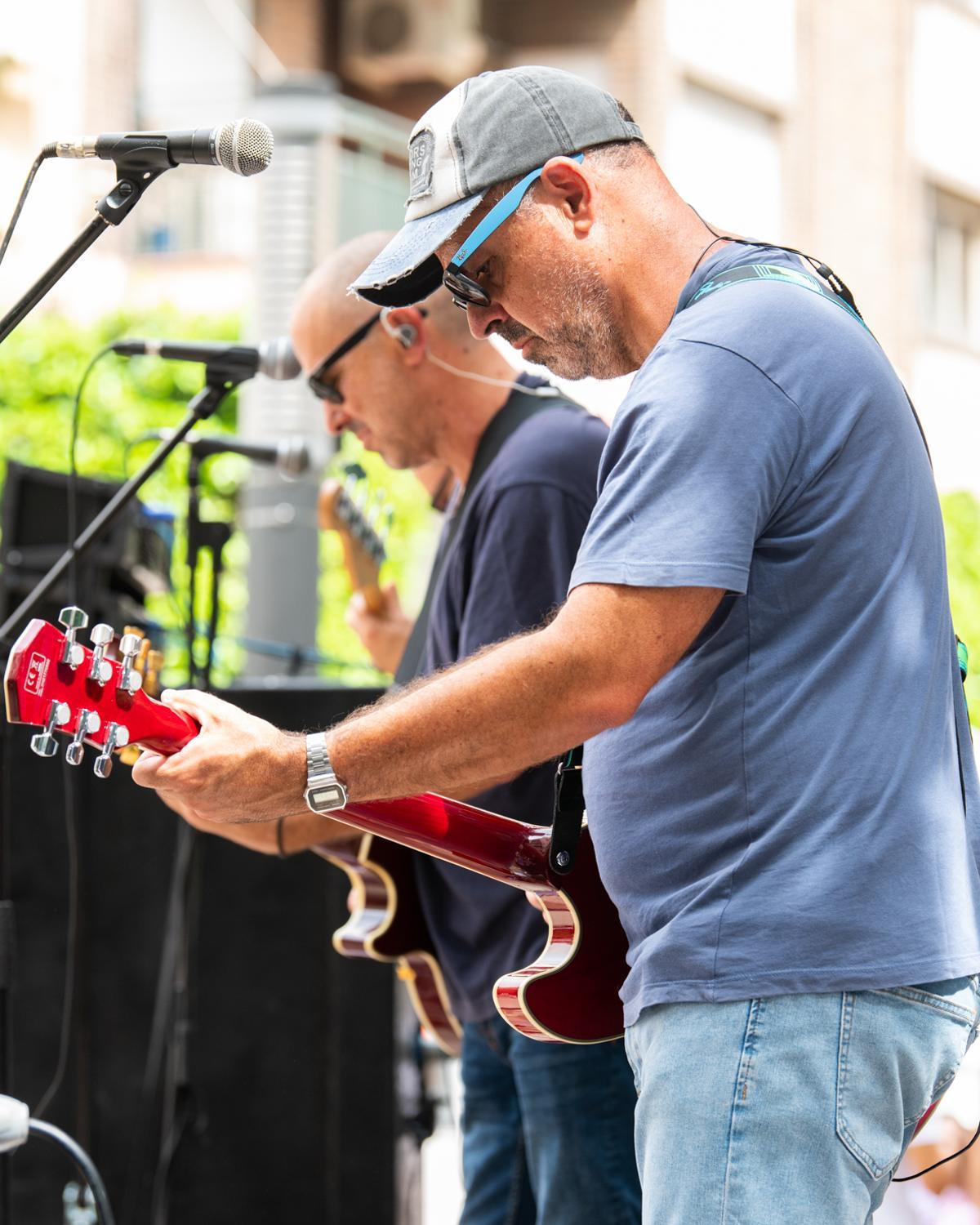 El grupo S. A. M. tocando en el B-Side Festival de 2023