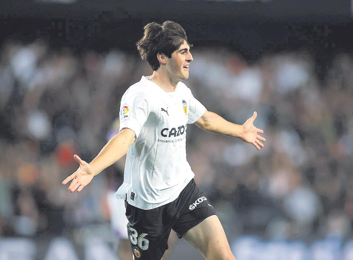 Javi Guerra celebrando la última remontada del VCF