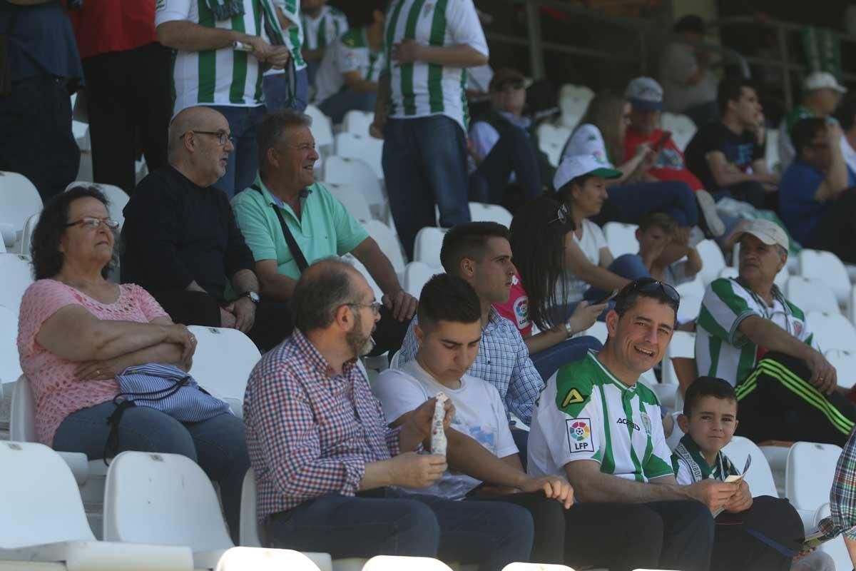 Así vivió la afición la derrota del Córdoba ante el Huesca