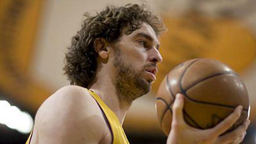 El pivot español de Los Angeles Lakers Pau Gasol, durante un partido de la NBA.