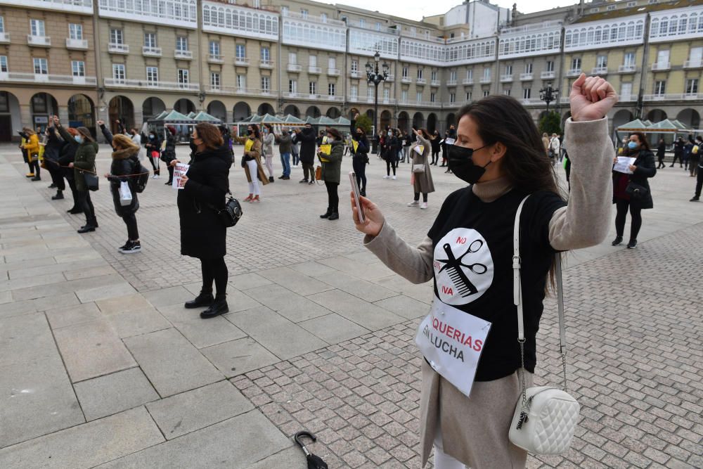 Centros de peluquería y estética de A Coruña convocan una jornada de cierre coordinado con otros negocios del estado, con el fin de reclamar ayudas para el sector, así como la rebaja del IVA del 21%.