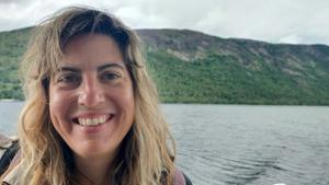 Laura Fernández, en el lago Ness, en 2023