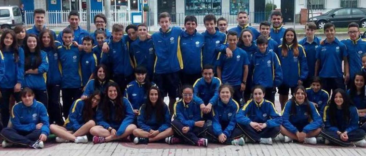 Los asturianos que acudieron al Nacional cadete e infantil.