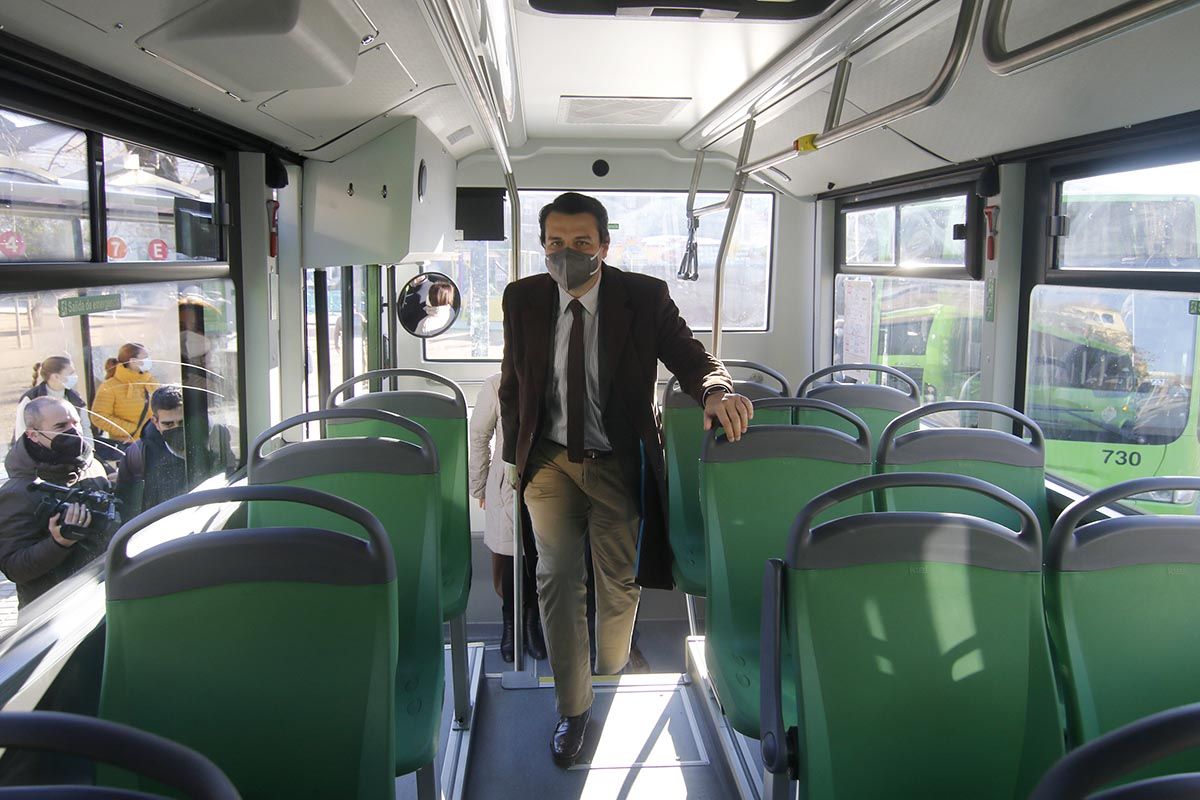 Los nuevos microbuses a gas de Aucorsa para el casco histórico y Alcolea