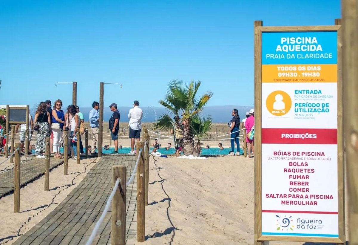 Una de las piscinas climatizadas en una de las playas de Figueira da Foz.