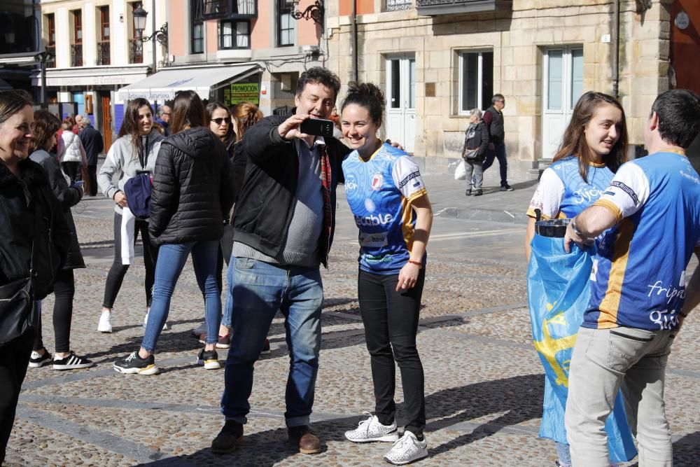 Recibimiento chicas Hockey en Gijón