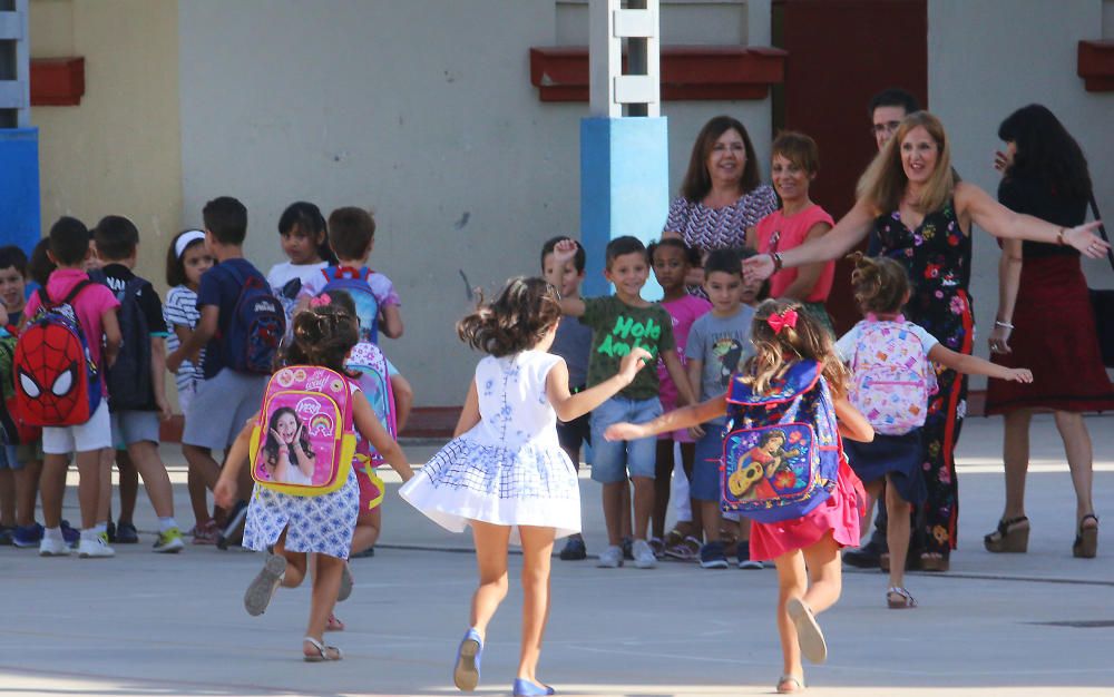 Los niños de Infantil y Primaria vuelven al cole después de las vacaciones