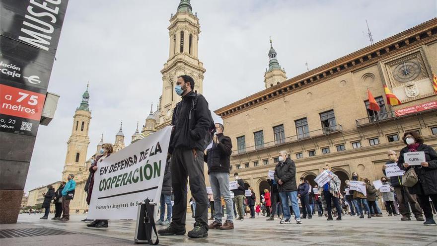 Vox pone en riesgo la ayuda de Zaragoza a casi tres millones de personas