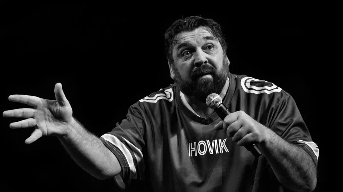 Hovik Keuchkerian, actor y exboxeador: «No me creo a la izquierda ni a la derecha. Existe un tercer bando en el que estamos yo y muchos más»