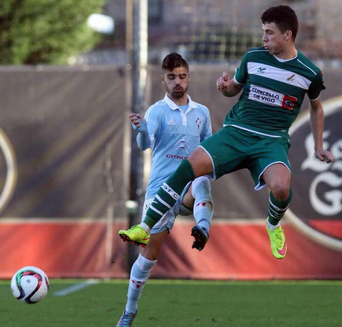 El Celta B pide la hora frente al Coruxo