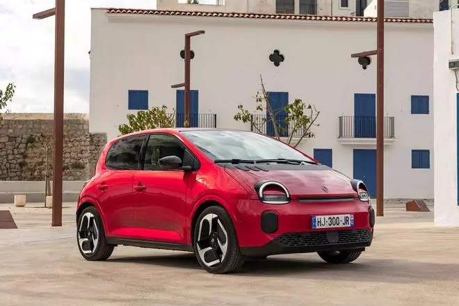 Renault Twingo E-Tech, un clásico renovado