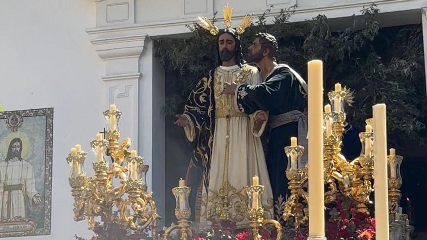 Vídeo | Las mejores imágenes de la salida de Nuestro Padre Jesús de la Redención y María Santísima del Rocío