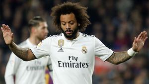 El esperpéntico error de Marcelo que propició el gol de Kane