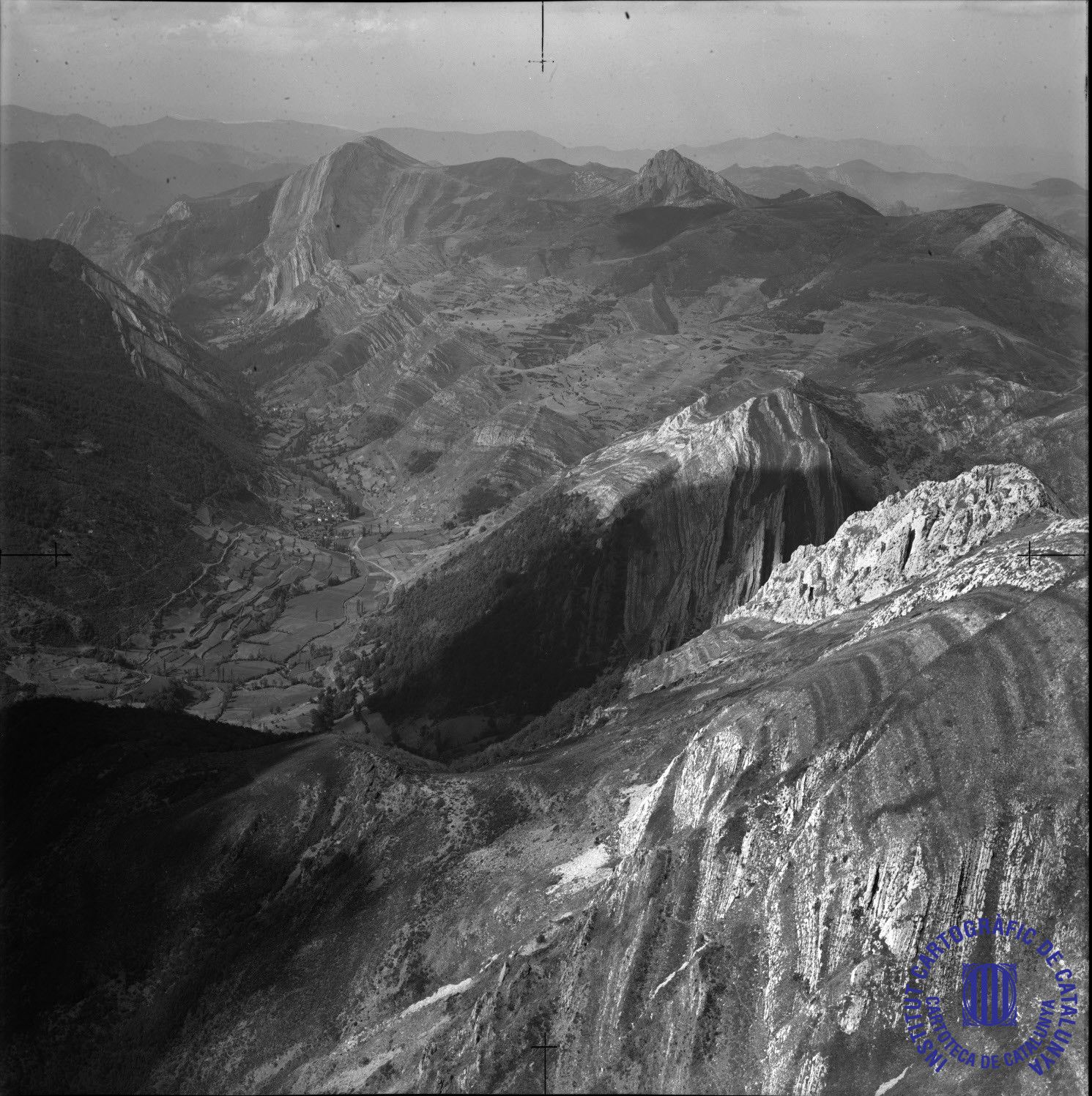 Un vuelo al pasado: así era Asturias, desde el aire, en 1962