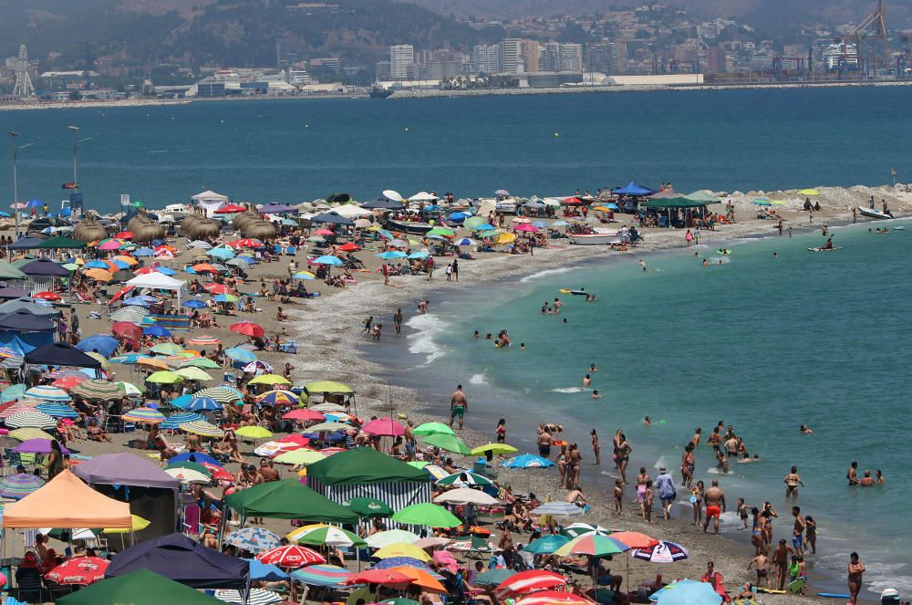 A dos semanas del inicio del verano, La Malagueta, La Misericordia y Sacaba presentaron una gran afluencia de bañistas por las altas temperaturas en la ciudad