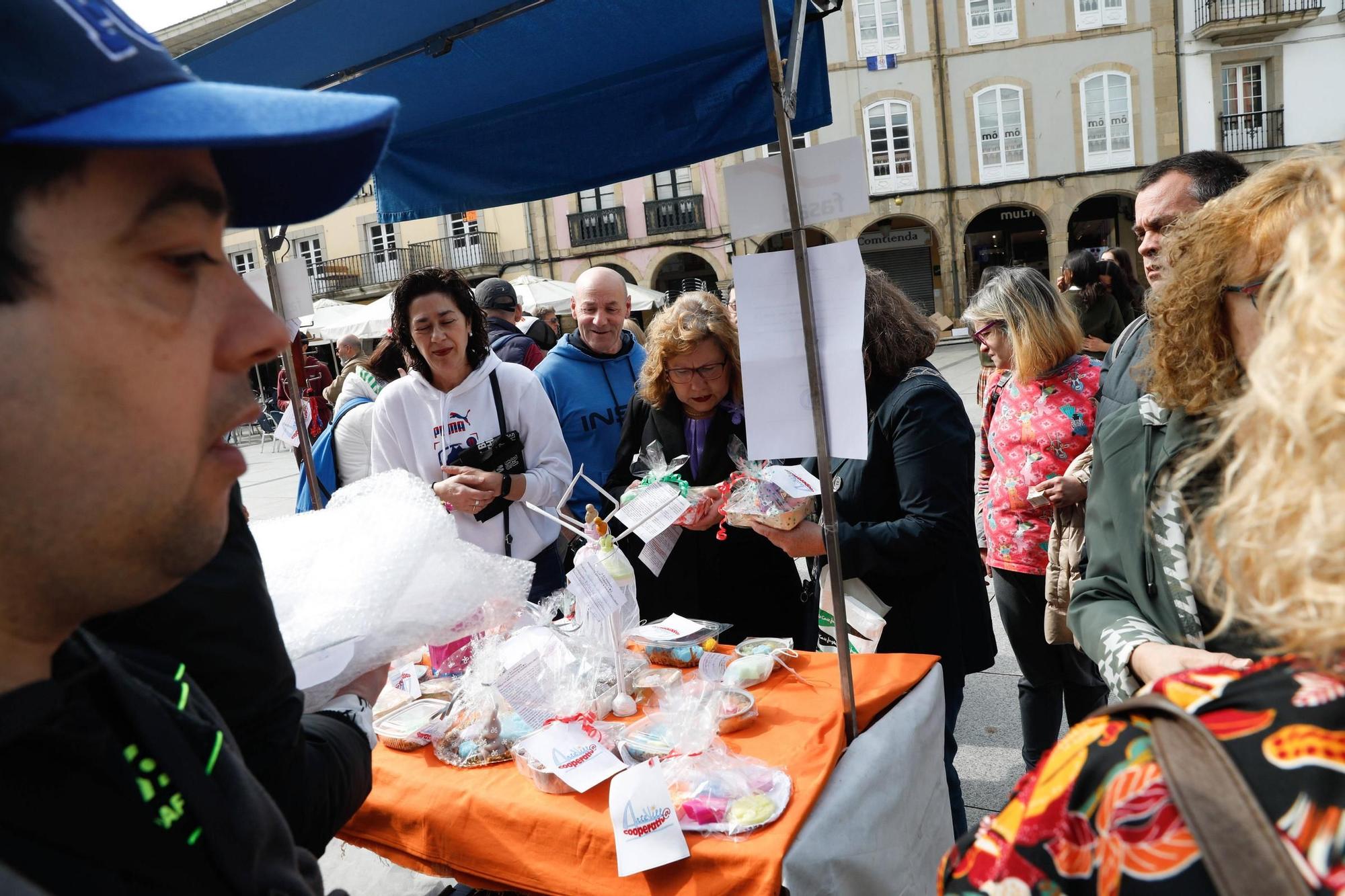 EN IMAGENES: El mercado de cooperativas escolares en Avilés