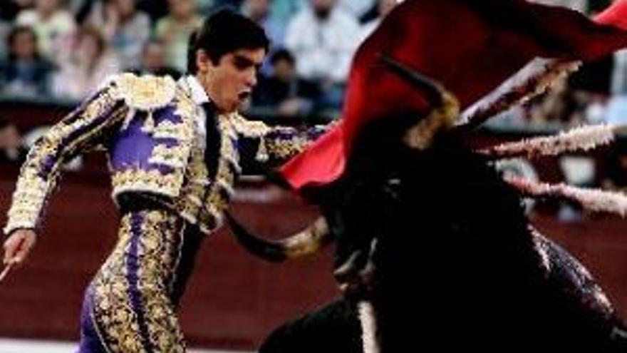 Malos toros truncan la ilusion de Perera