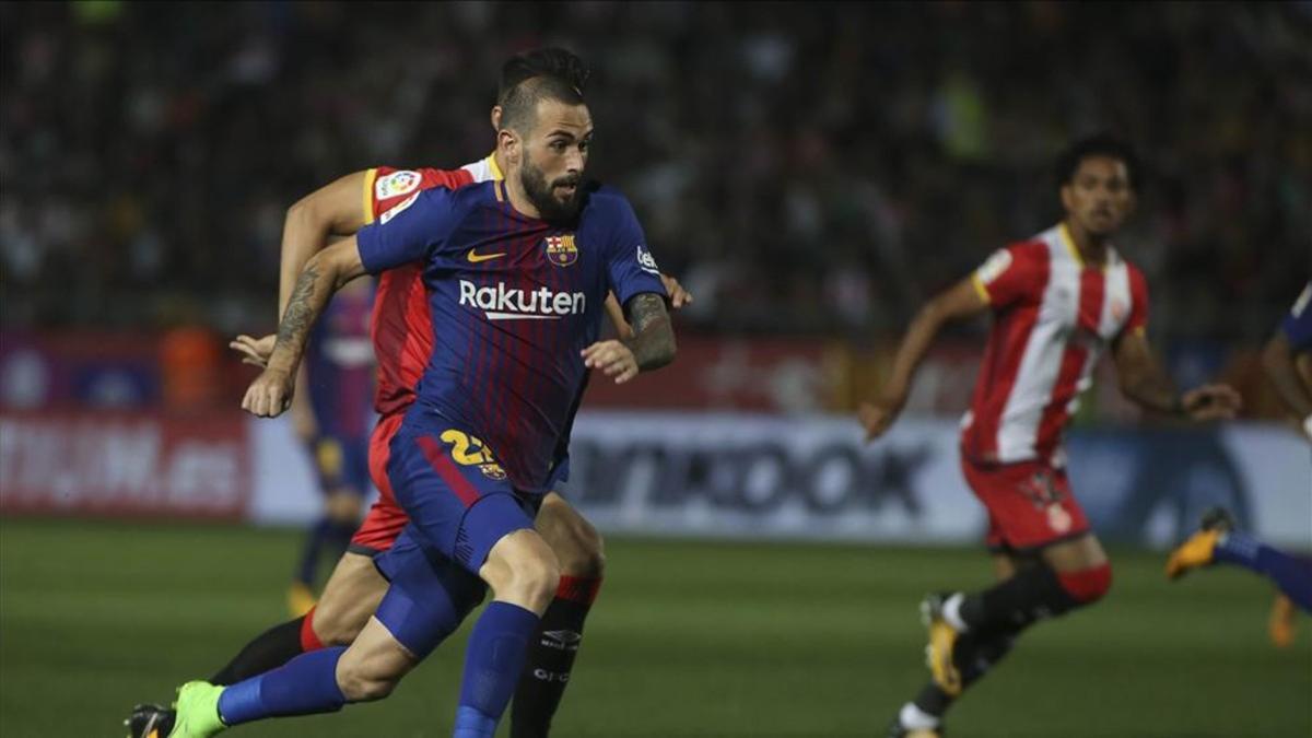 Aleix Vidal, en la puerta de salida