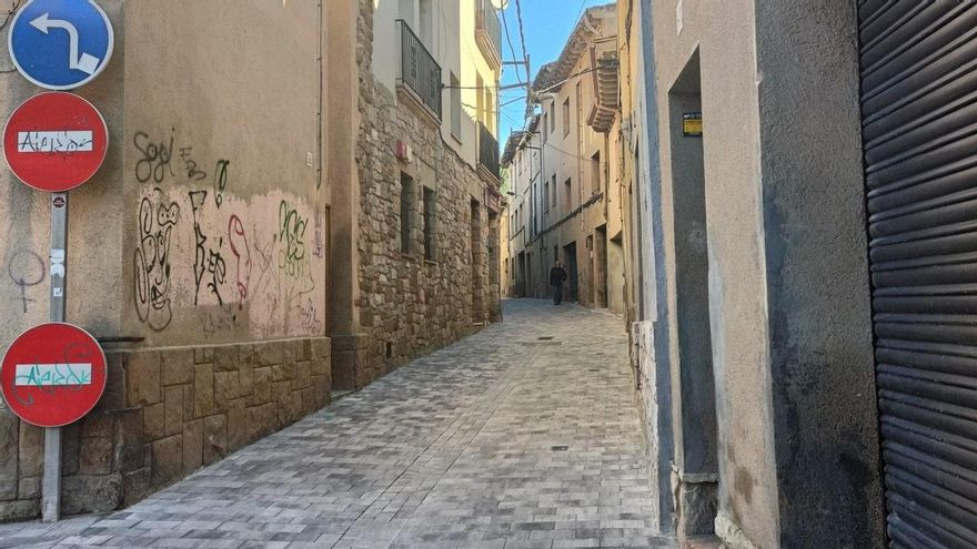 Moià completa un tram d&#039;obres per pacificar el cèntric carrer de la Tosca