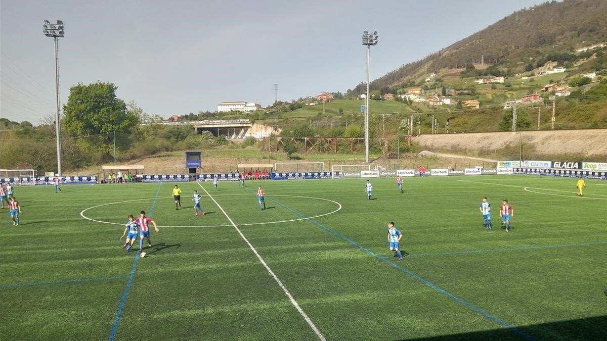 Imagen de un partido de fútbol de cadetes