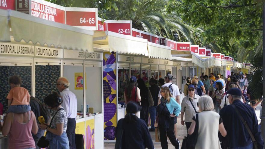Satisfacción general por el «salto de calidad» de la Feria del Libro de Málaga