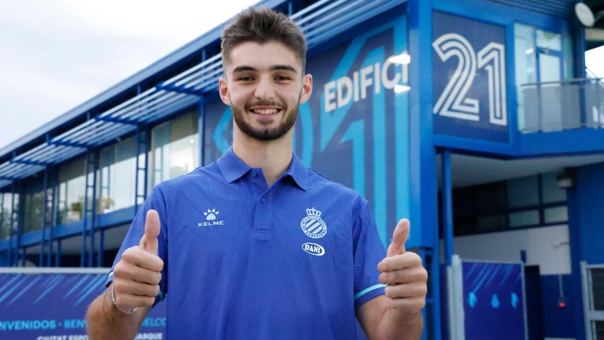 Sergio Rivarés renueva con el Espanyol B