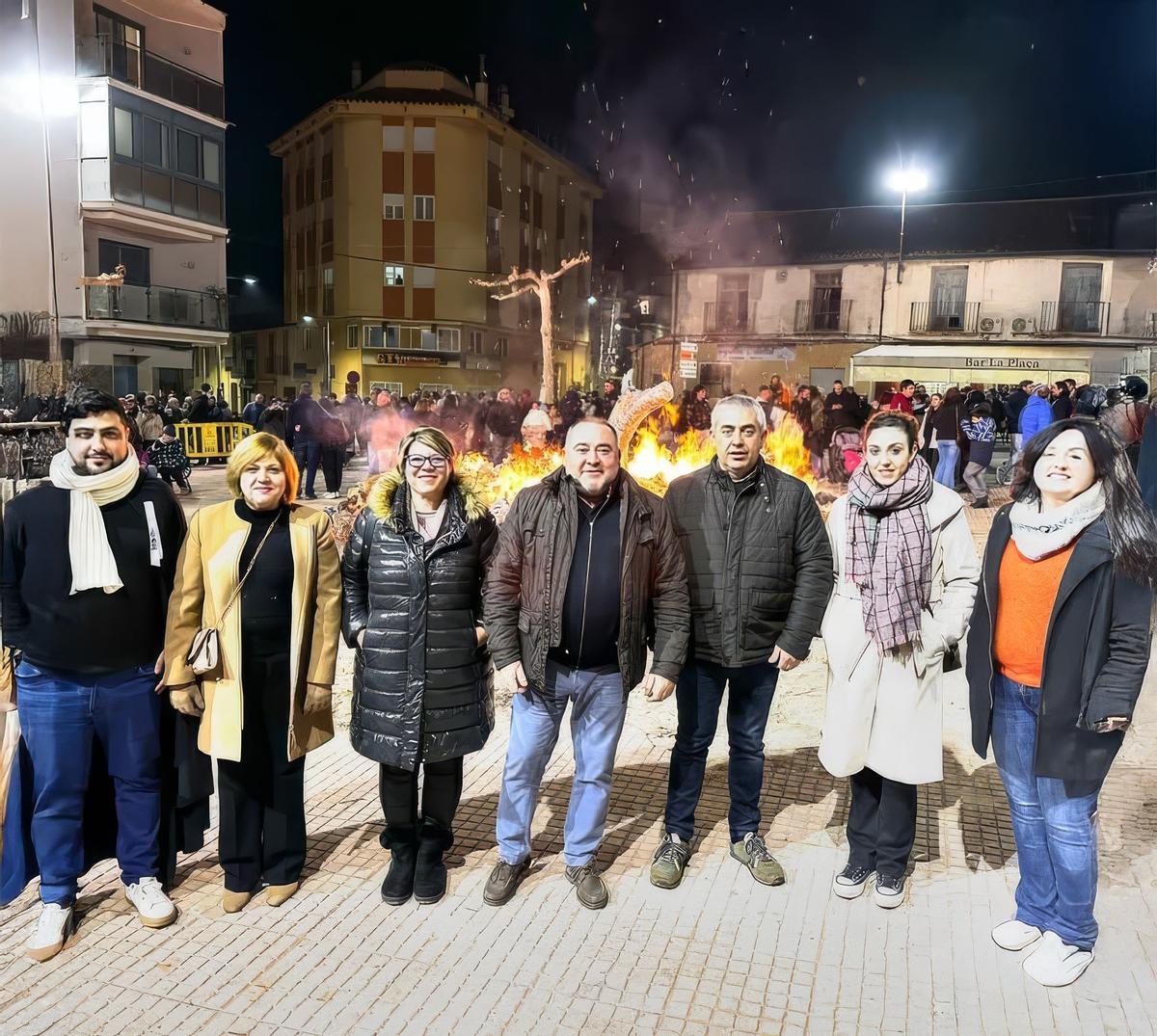 La corporación municipal, durante el Sant Antoni del año pasado.