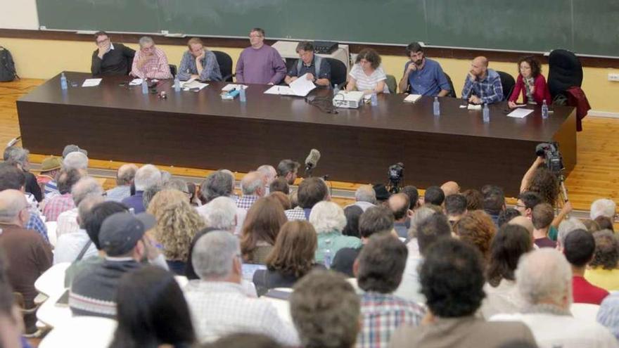 Representantes de la izquierda alternativa, ayer en Santiago. // X.ALVAREZ