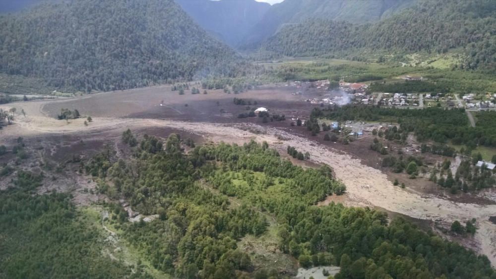 Un deslizamiento de tierra sepulta un pueblo en Chile