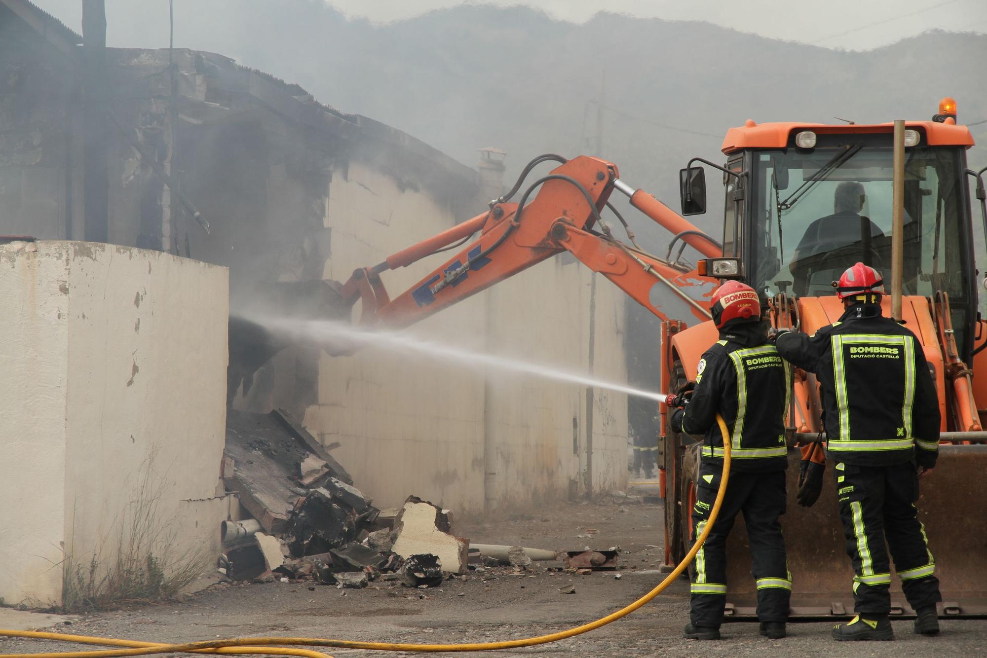 Incendio en el barranc de l'Horteta de la Vall