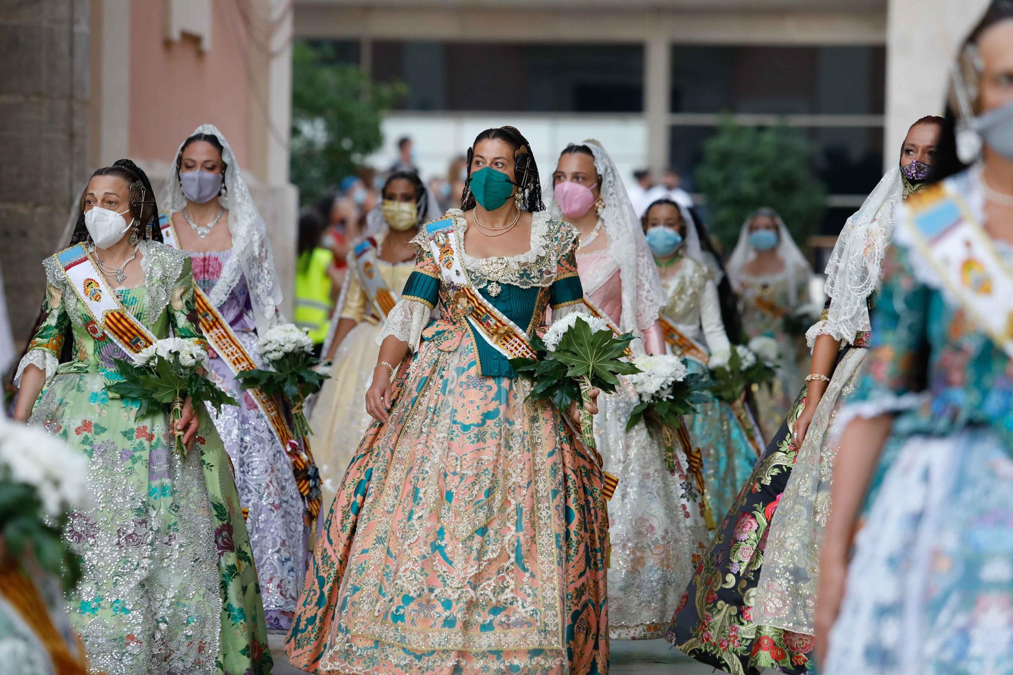 Búscate en el primer día de Ofrenda por las calles del Mar y Avellanas entre las 20:00 y 21:00 horas