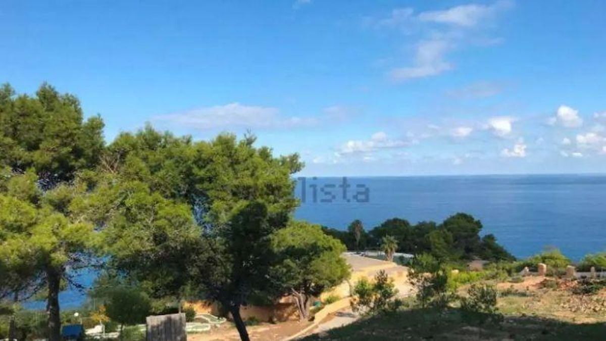 El piso tiene vistas a la Cala Sant Vicent / Idealista