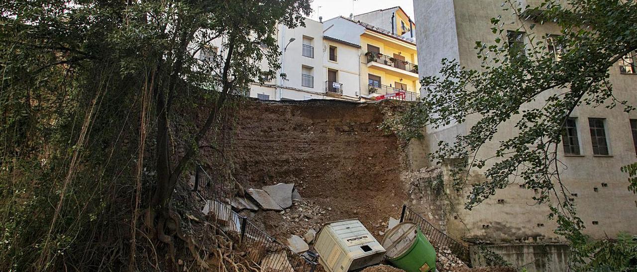 El socavón de Moixent, en una imagen de ayer tomada desde el barranco del Bosquet. | PERALES IBORRA