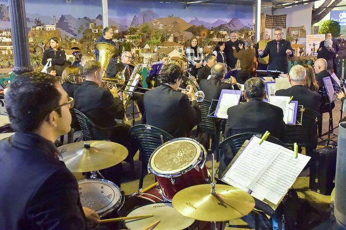 Concierto de la Banda Municipal, en la plaza de ...