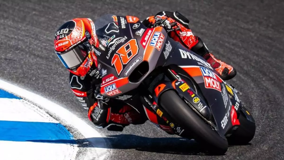 Manu Gonz芍lez se anota la primera pole del curso