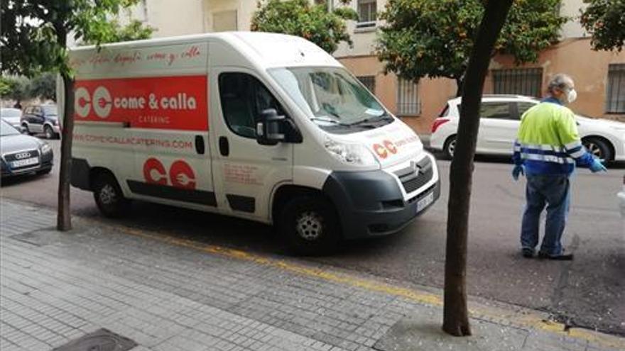 102 niños con becas de comedor se quedaron el lunes sin su comida en Badajoz