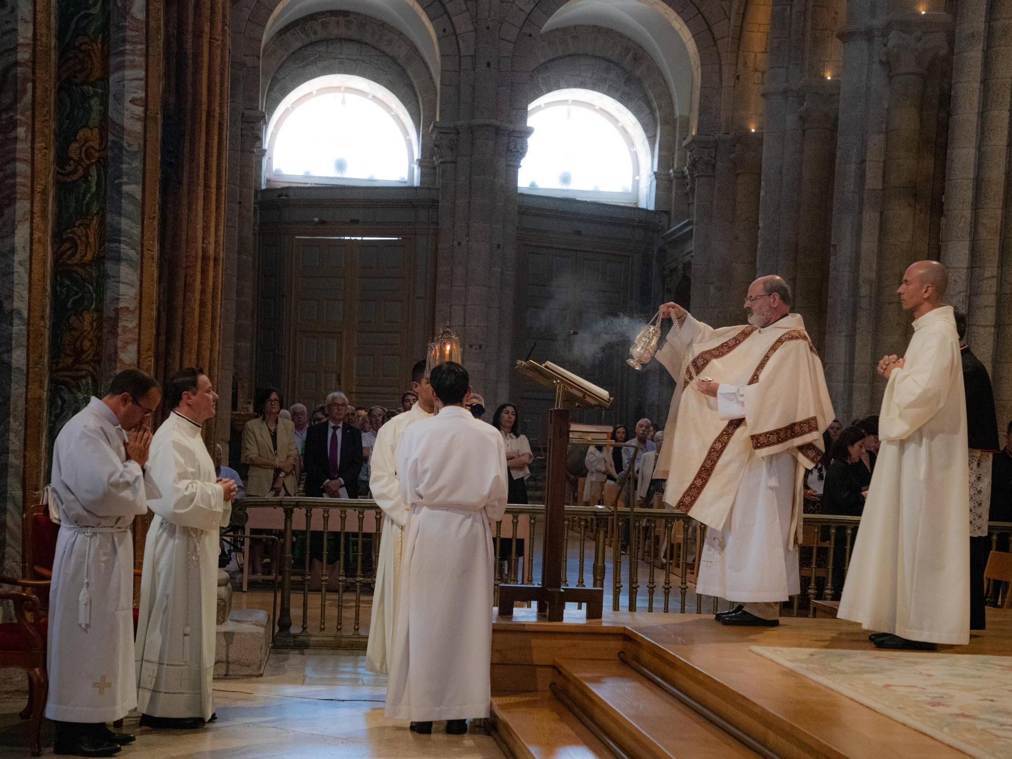 Ordenación de dos nuevos diáconos en la Catedral