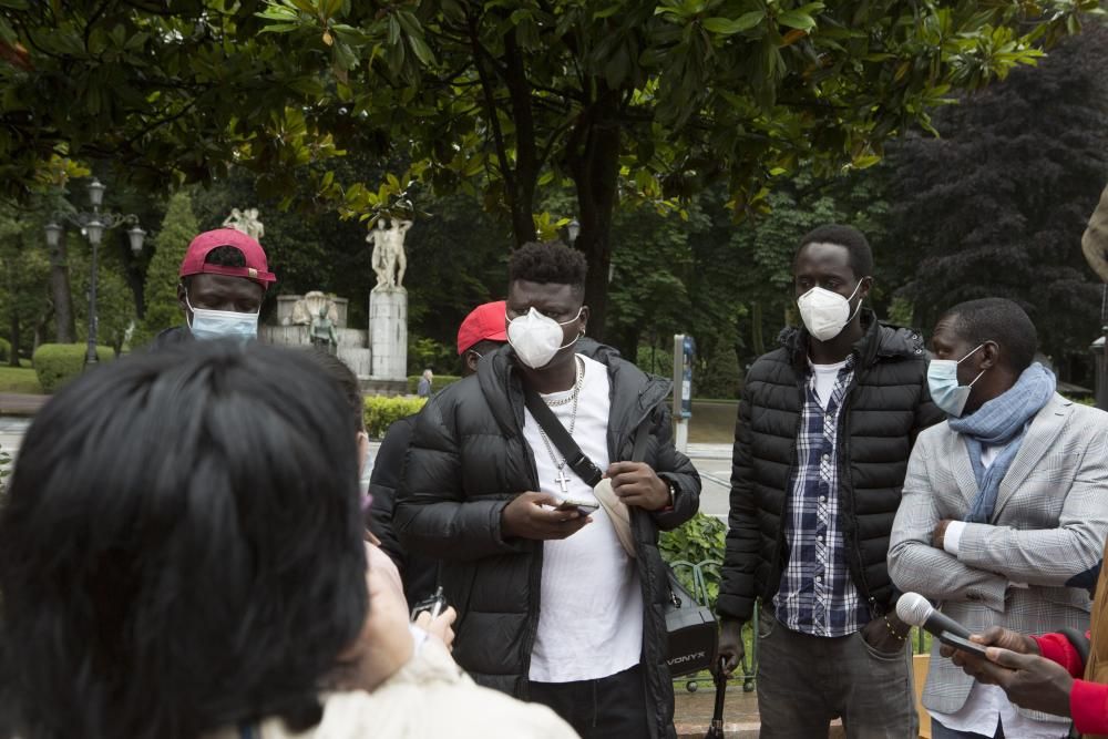 Concentración antirracista en Oviedo