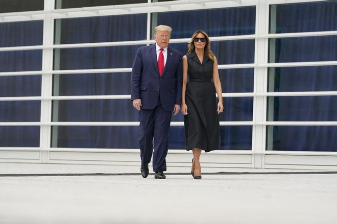 Melania Trump y Donald Trump en un acto oficial en Washington