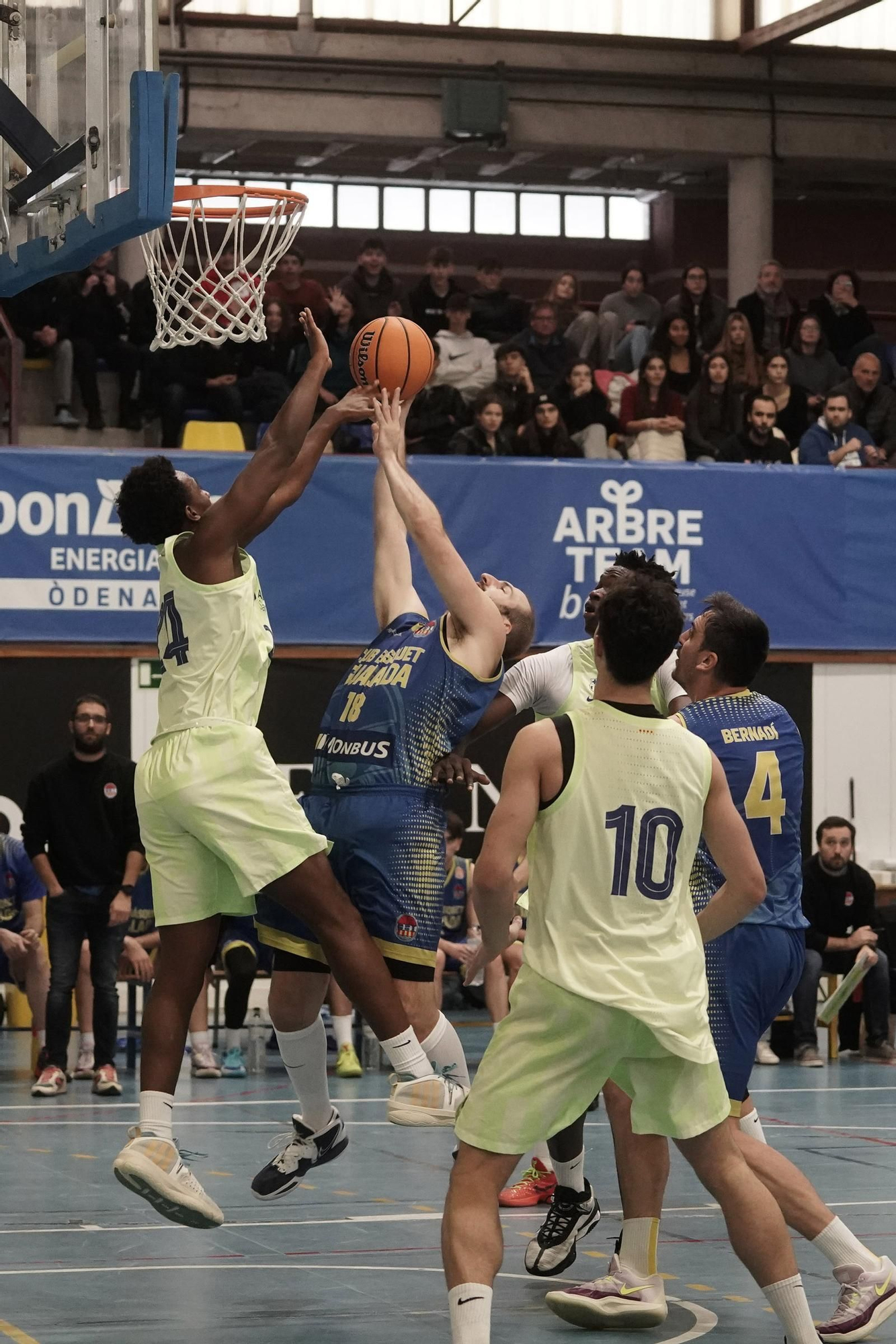 Imatges del Monbus Igualada - Barça B